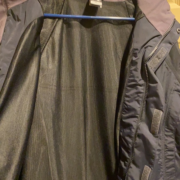 Under Armour coat size M - Picture 8 of 11